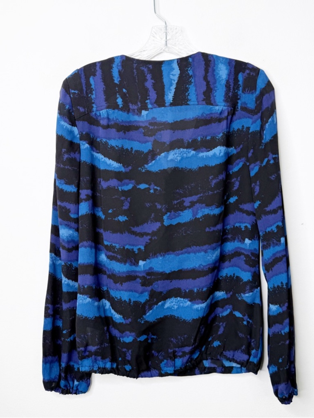 TORY BURCH | Watercolor Silk Draped Blue Abstract Print Long-Sleeve Top Sz. 4 - Picture 4 of 4